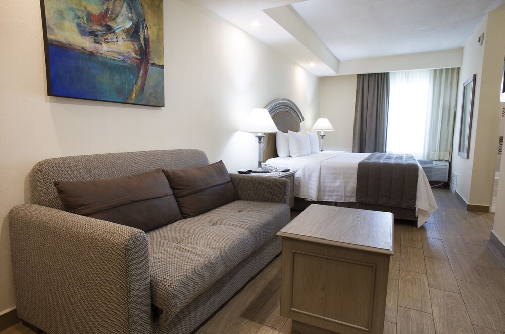 Best Western Plus Monterrey Colon
