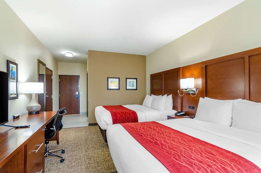 Comfort Inn & Suites Salina North