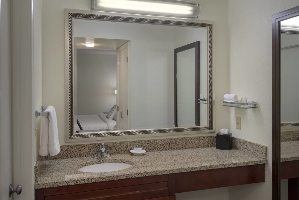 Bathroom, Residence Inn by Marriott Philadelphia Valley Forge