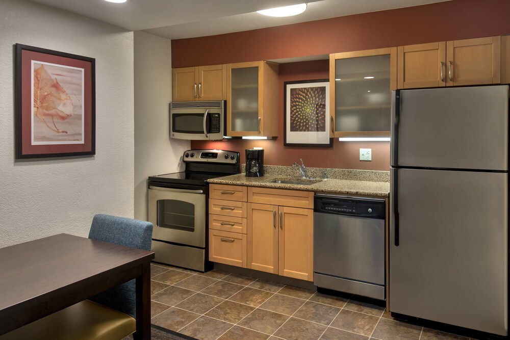 Private kitchen, Residence Inn by Marriott Philadelphia Valley Forge