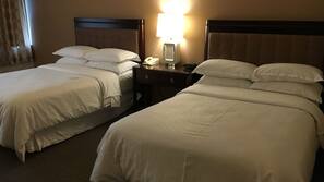 Premium bedding, in-room safe, desk, blackout drapes