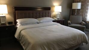 Premium bedding, in-room safe, desk, blackout drapes