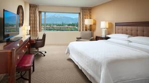 Premium bedding, in-room safe, desk, blackout drapes