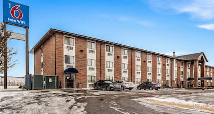 Motel 6 Elk Grove Village, IL