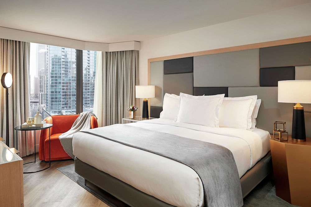 DoubleTree by Hilton Chicago - Magnificent Mile