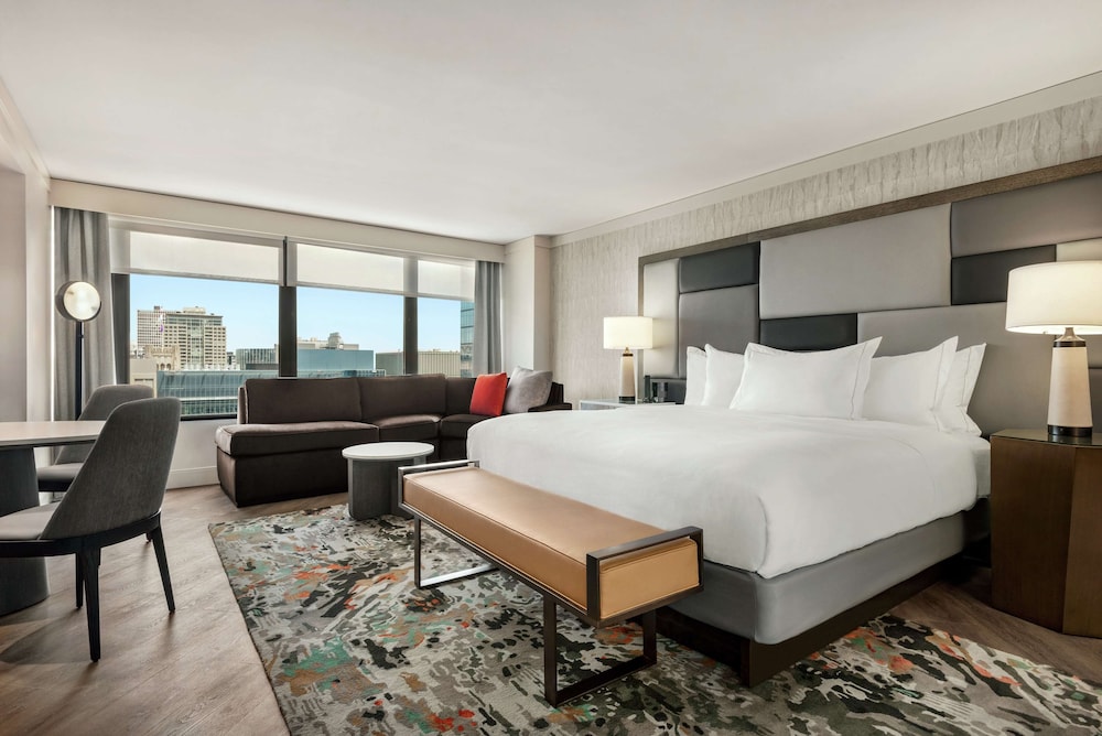 DoubleTree by Hilton Chicago - Magnificent Mile