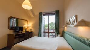 Minibar, una cassaforte in camera, una scrivania