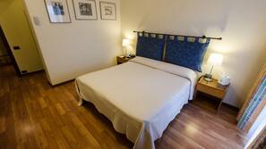 Minibar, una cassaforte in camera, una scrivania
