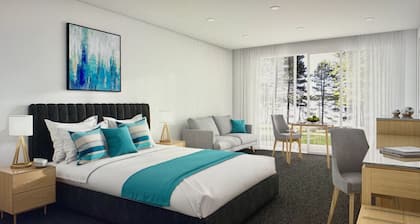 Ensenada Motor Inn and Suites