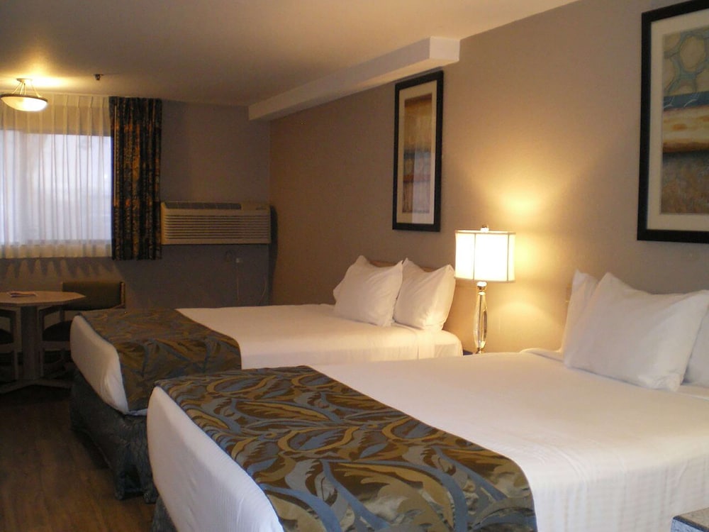 Shilo Inn Suites Hotel - Nampa Suites - Idaho