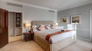 Premium bedding, in-room safe, desk, blackout curtains