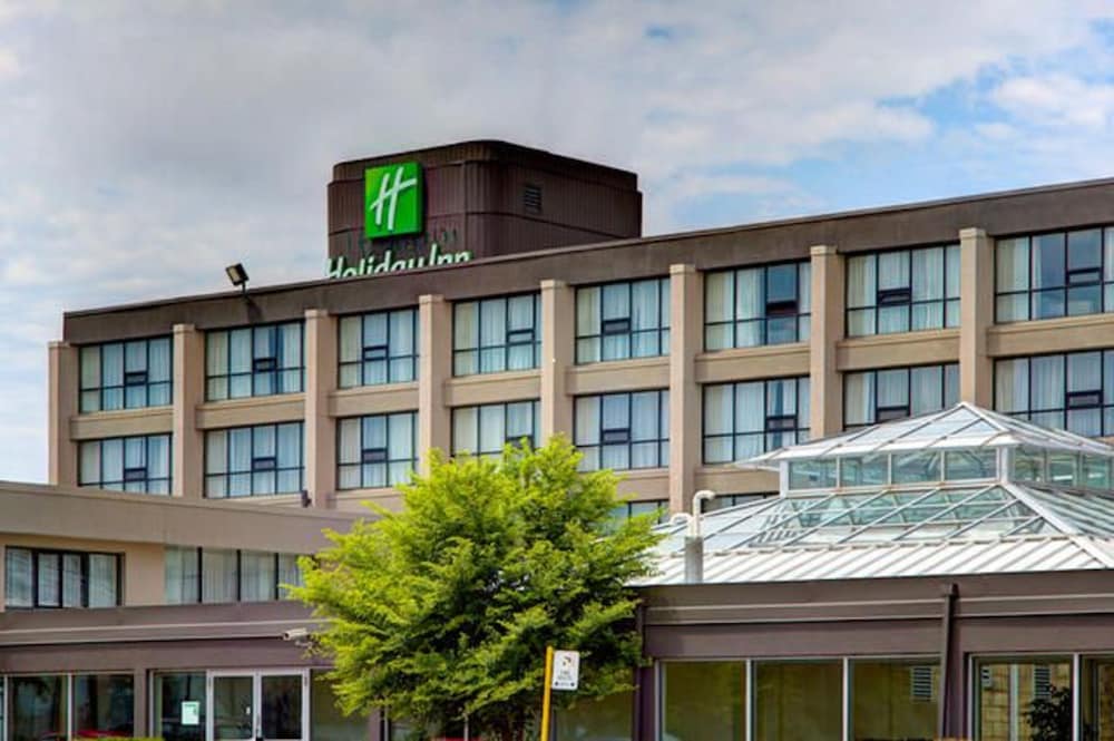 Holiday Inn Toronto Airport East: 2019 Pictures, Reviews, Prices