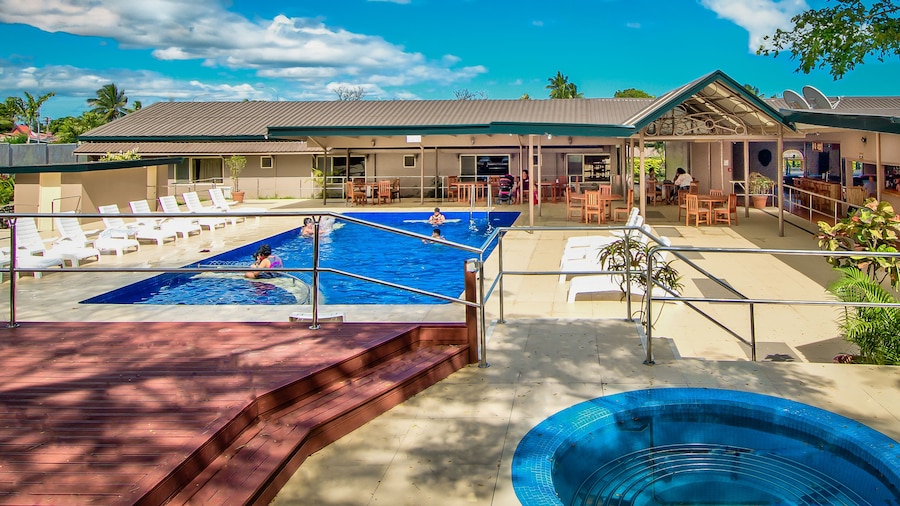 Tanoa Skylodge Hotel