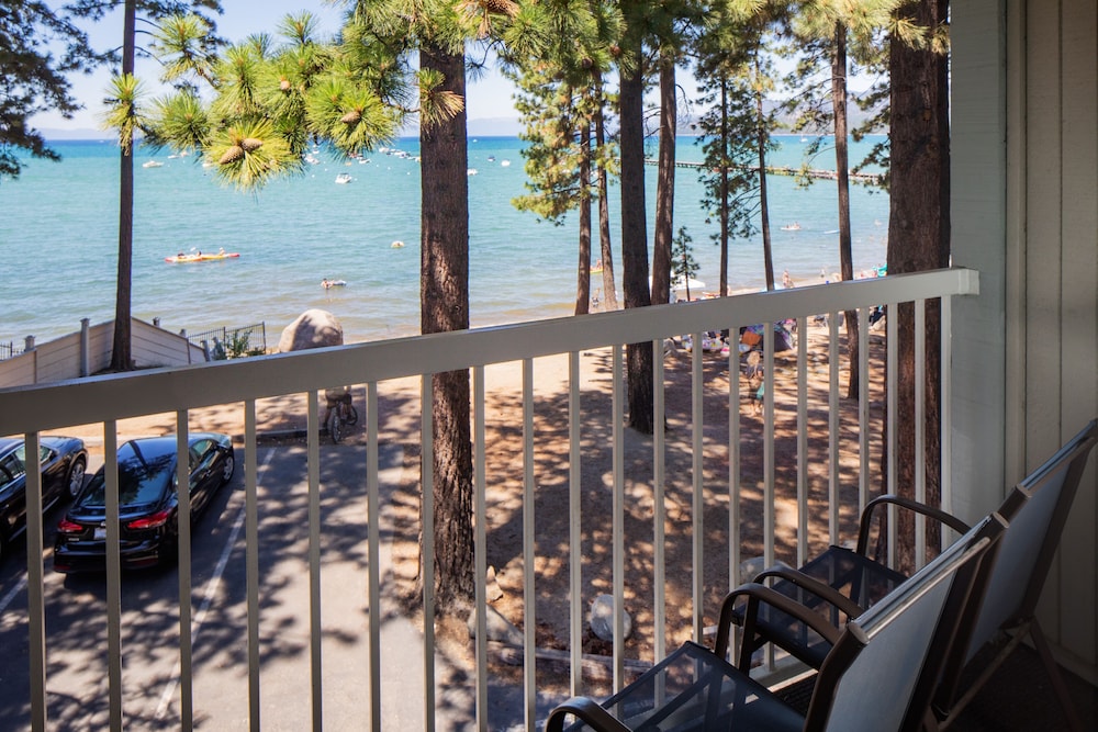 Beach Retreat & Lodge at Tahoe