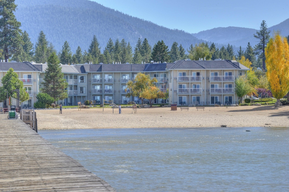 Beach Retreat & Lodge at Tahoe