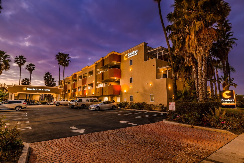 Exterior, Comfort Inn & Suites Huntington Beach