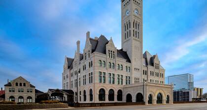 The Union Station Nashville Yards, Autograph Collection