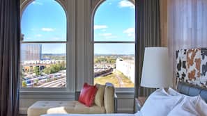 1 bedroom, premium bedding, down comforters, pillowtop beds