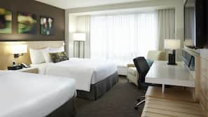 Pillow top beds, in-room safe, desk, blackout curtains