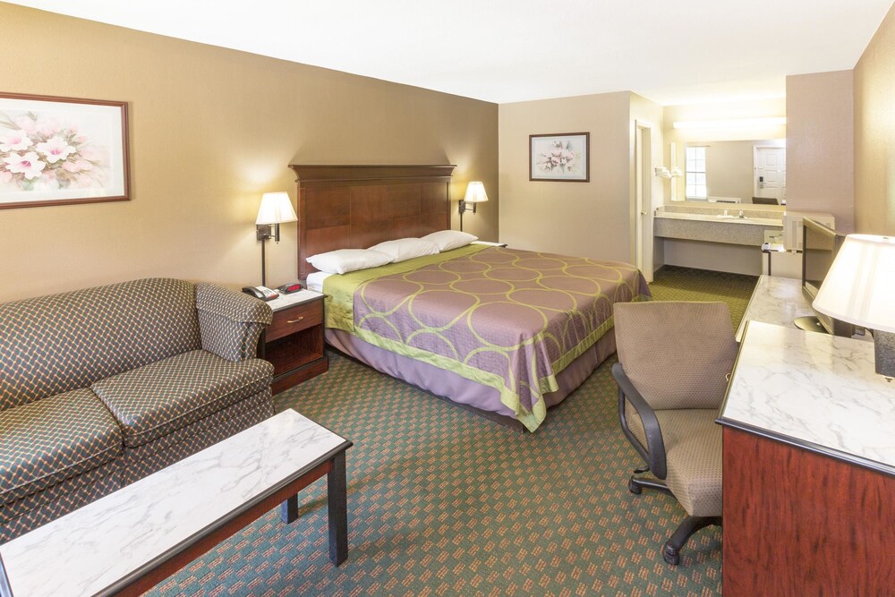 Room, Super 8 by Wyndham Bossier City/Shreveport Area