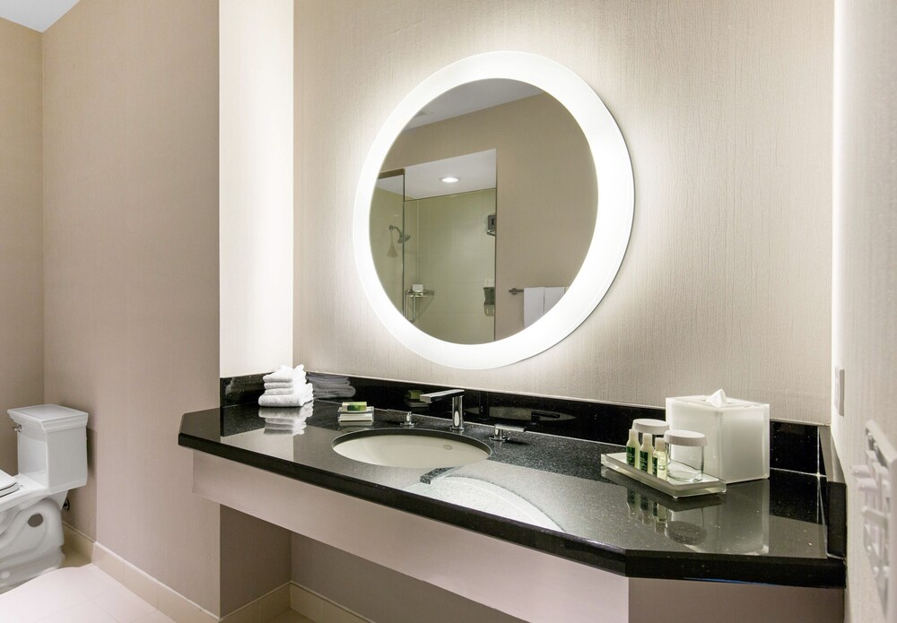 Bathroom, The Chicago Hotel Collection - Magnificent Mile