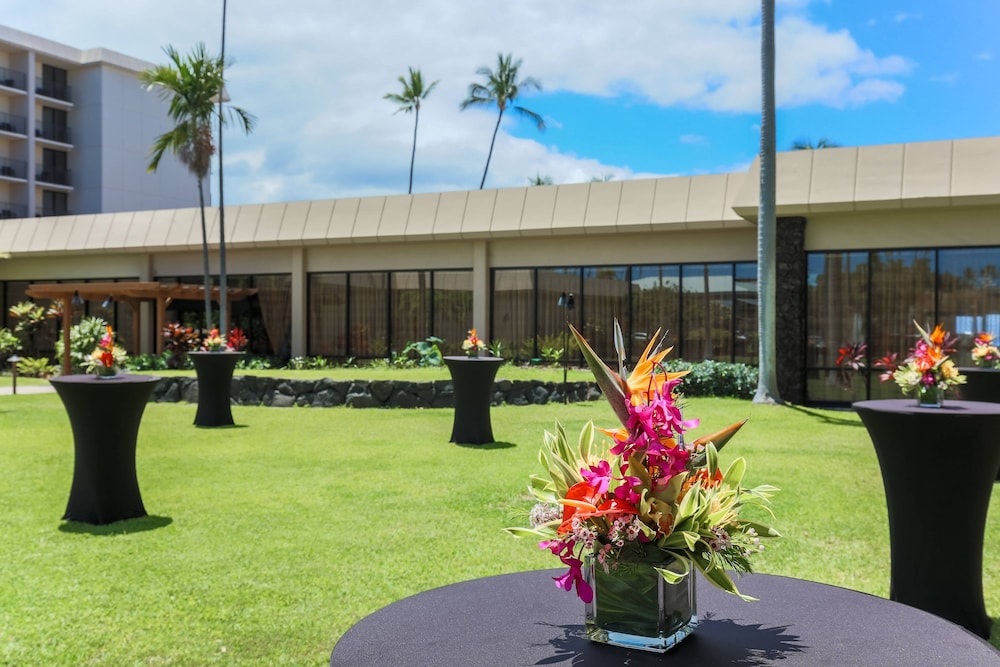 Courtyard by Marriott King Kamehameha's Kona Beach Hotel in KailuaKona