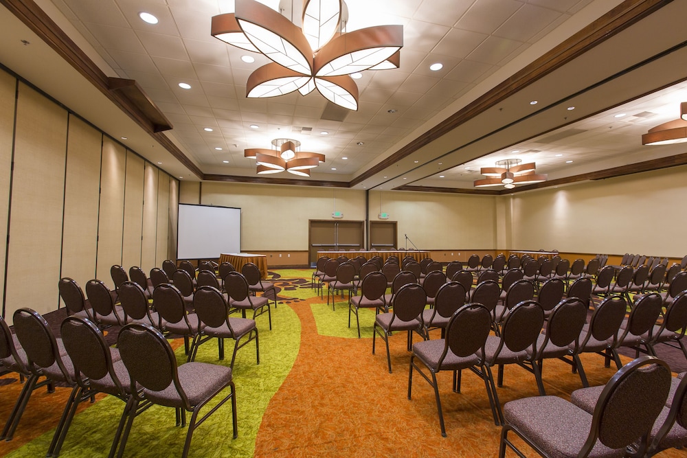 Ballroom, Courtyard by Marriott King Kamehameha's Kona Beach Hotel