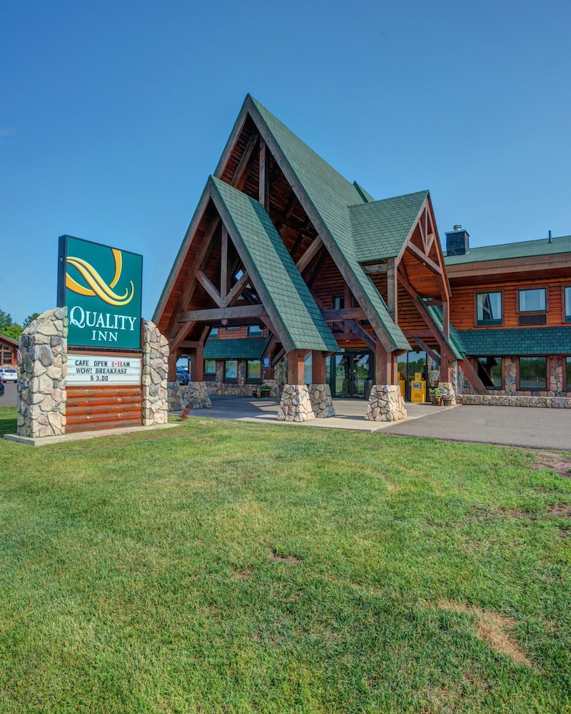 Front of property, Quality Inn Ashland - Lake Superior