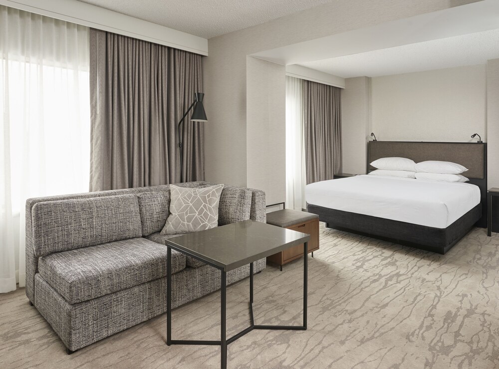 4 Star Hotels