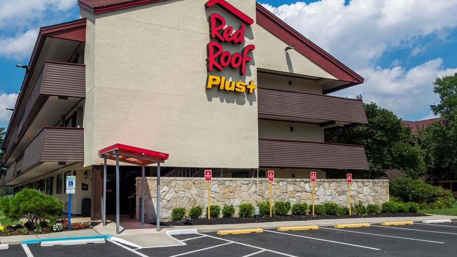 Red Roof Inn PLUS+ Secaucus - Meadowlands - NYC