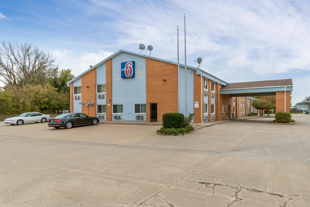 Primary image, Motel 6 Davenport, IA