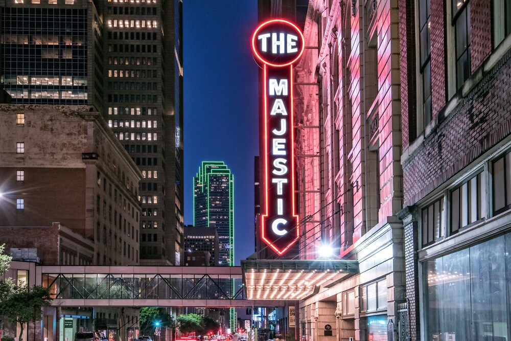 Hotel Indigo Dallas Downtown, an IHG Hotel