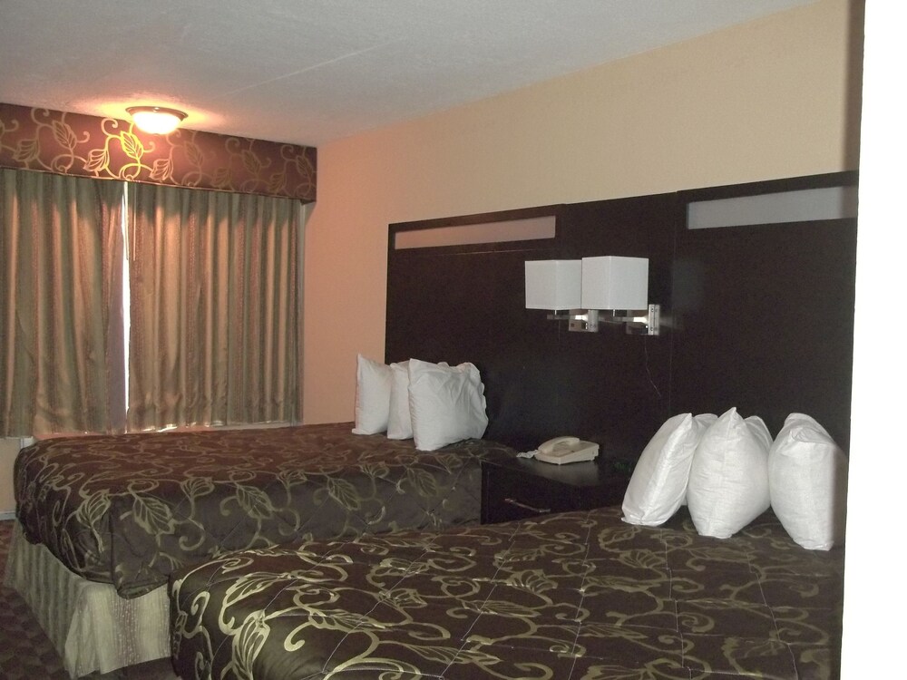 Room, Days Inn by Wyndham Fort Lauderdale Airport Cruise Port