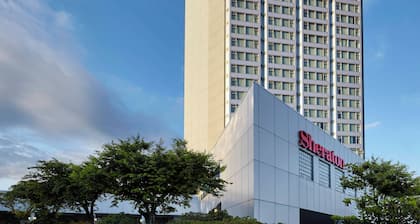 Sheraton Vancouver Guildford Hotel
