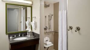 Hypo-allergenic bedding, in-room safe, desk, blackout curtains