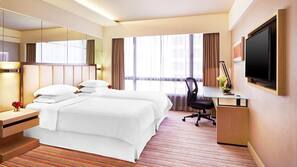Premium bedding, in-room safe, desk, laptop workspace
