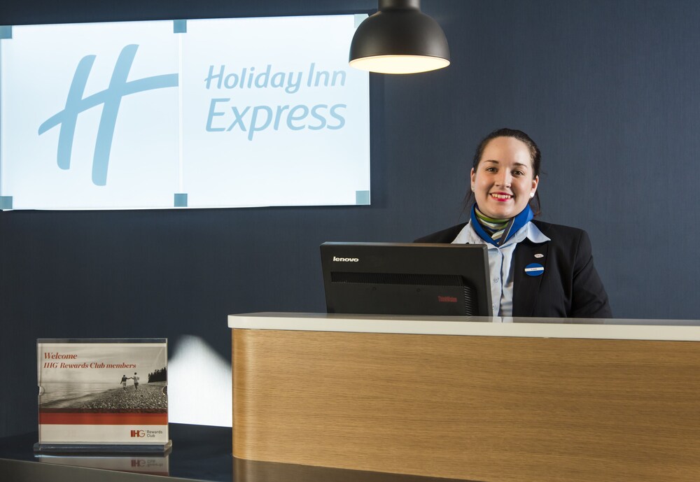 Holiday Inn Express Portsmouth - North, an IHG Hotel