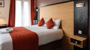 Desk, free cots/infant beds, free WiFi, wheelchair access