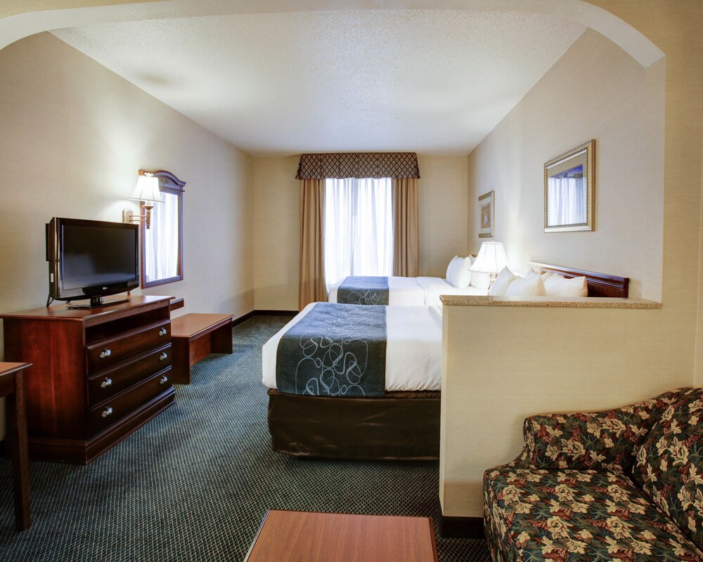 Comfort Suites Waco Near University Area