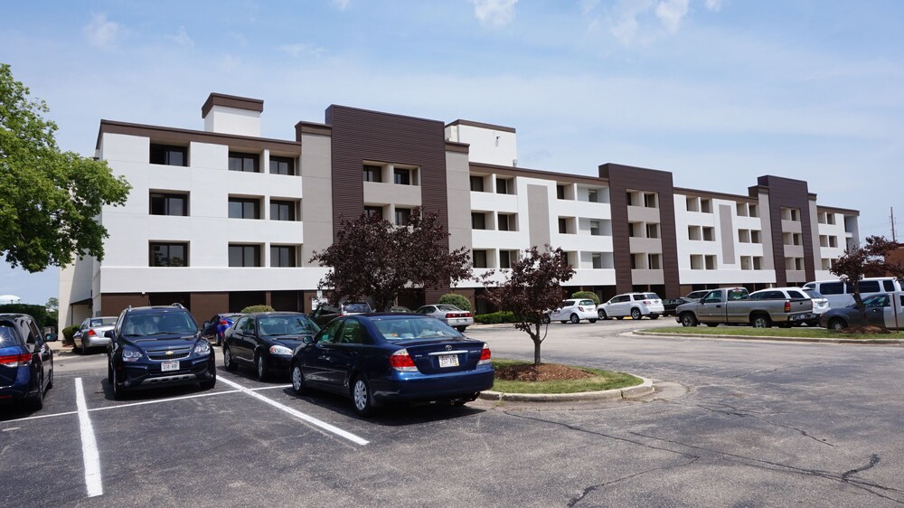 Wyndham Chicago O Hare Reviews Photos Rates Ebookers