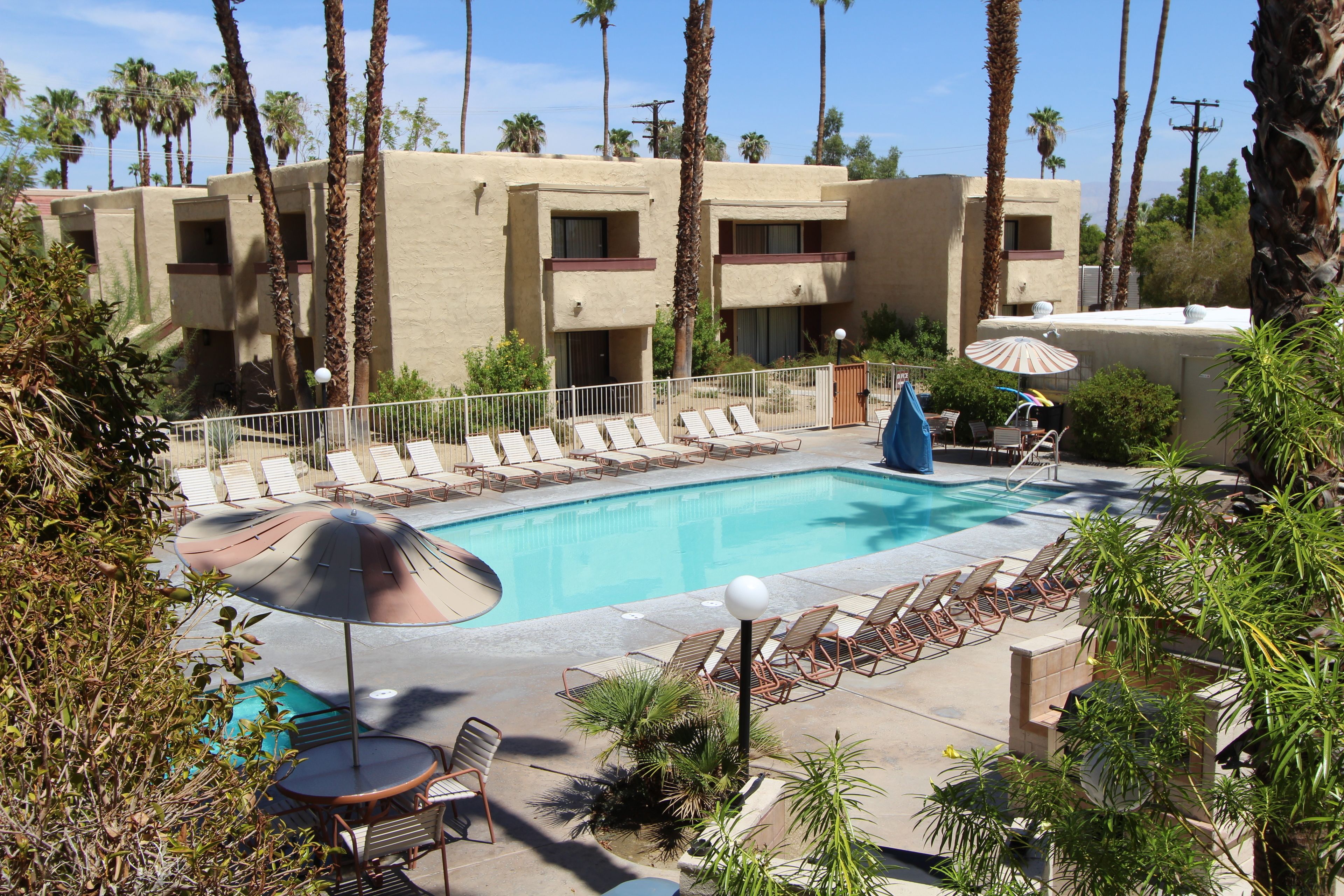 villas vri loungers umbrellas