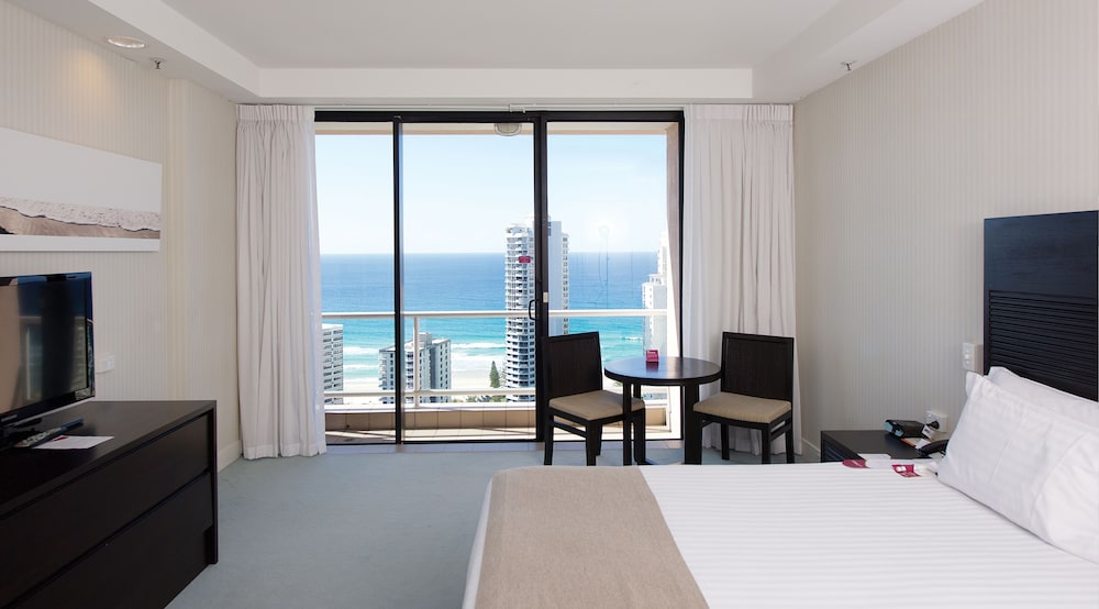 Crowne Plaza Surfers Paradise, an IHG Hotel