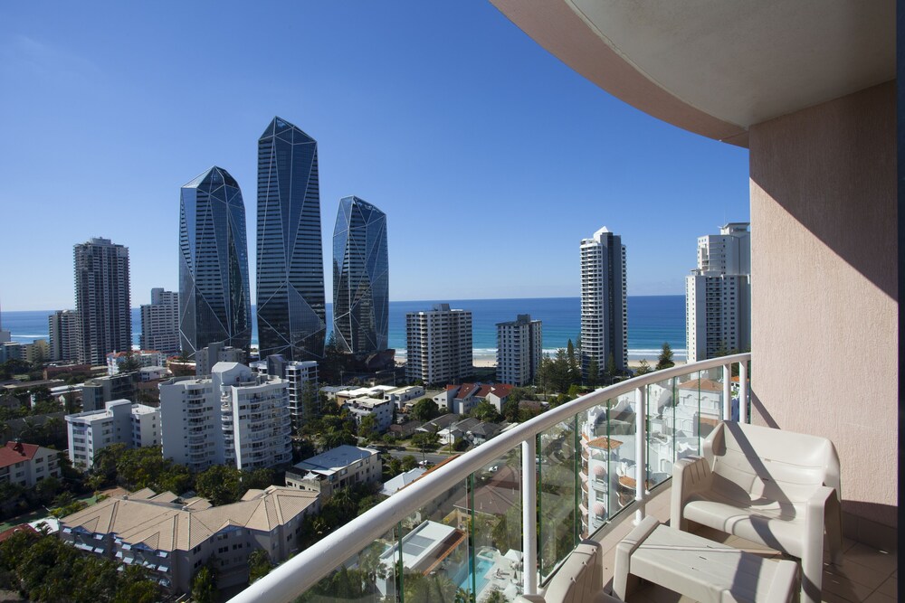 Crowne Plaza Surfers Paradise, an IHG Hotel