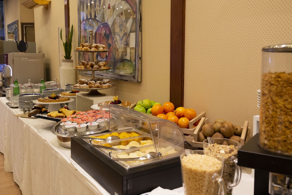 Desayuno bufé