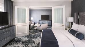 1 bedroom, premium bedding, minibar, in-room safe