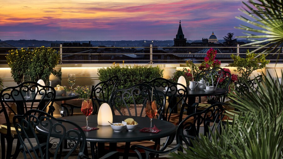 Marcella Royal Hotel - Rooftop Garden