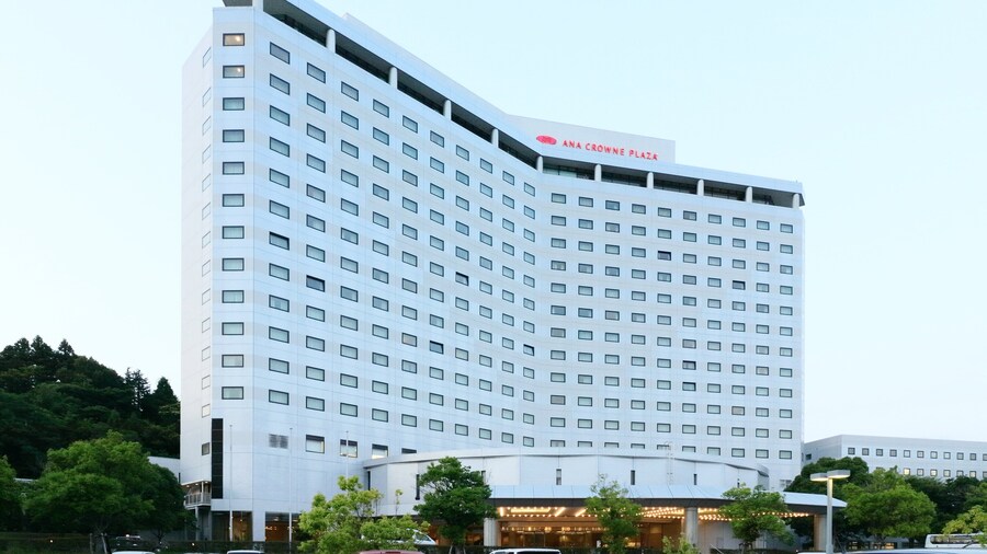 成田全日空皇冠假日酒店