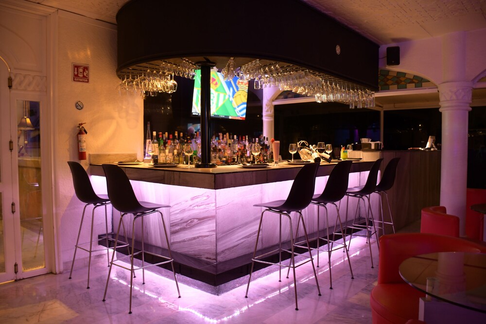 Bar (on property), Hotel Villa Bejar Cuernavaca