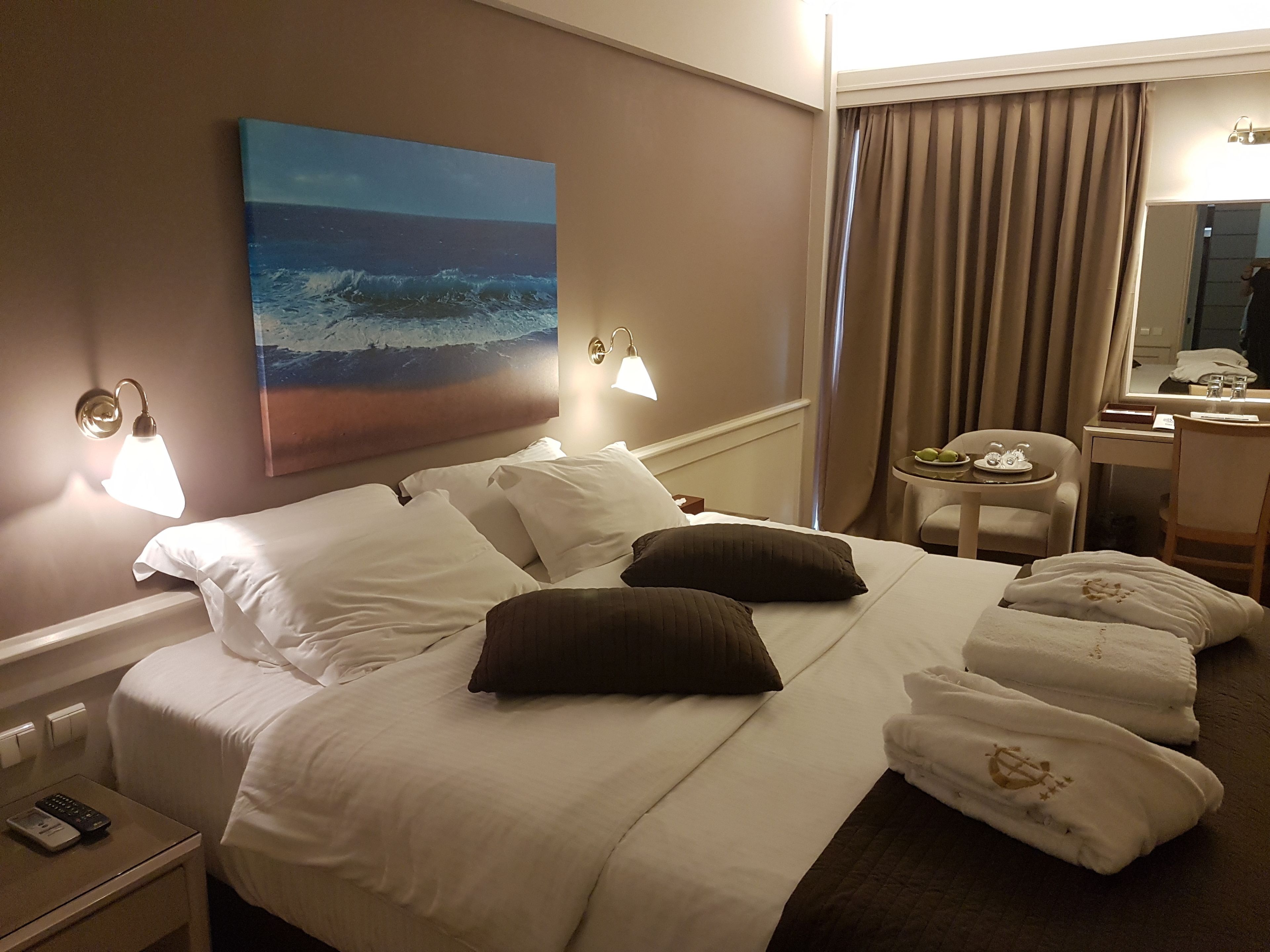 コーラル ホテル アテネ 口コミ 部屋写真 料金 お得情報 エクスペディア