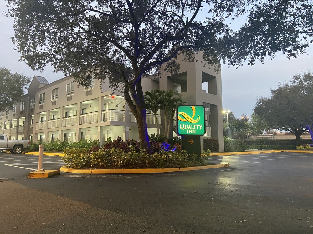 Quality Inn Miami Airport - Doral